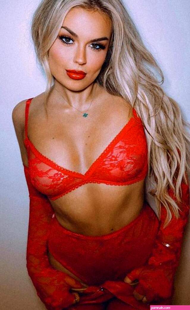 Tallia Storm Celeb Leaks