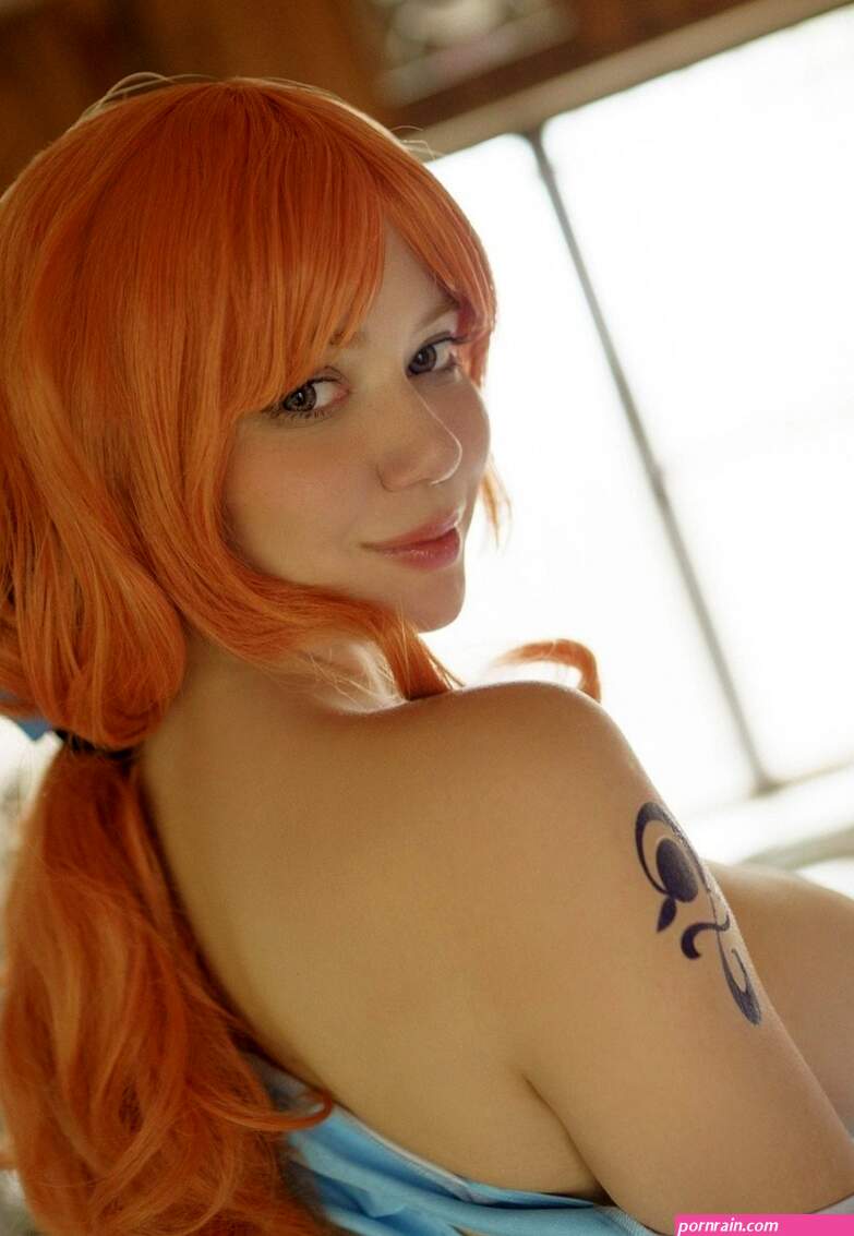 Lc mt tâm tr vi Cosplay Nami trong One Piece ca Aline Backer OtakuGO