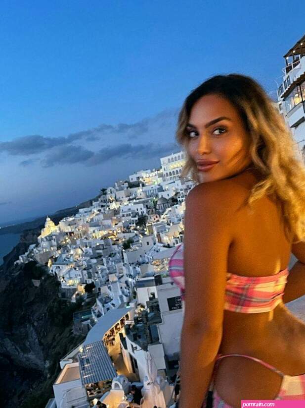 Araqueenbae Nude OnlyFans Leaks