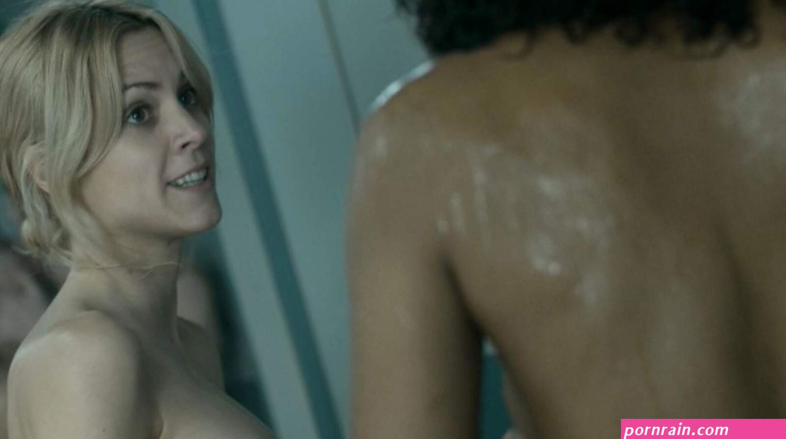 Maggie civantos naked Maggie Civantos enseña sus pechos en Vis a vis