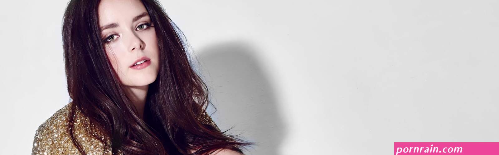 Madison Davenport American Singer Actress 4K wallpaper download