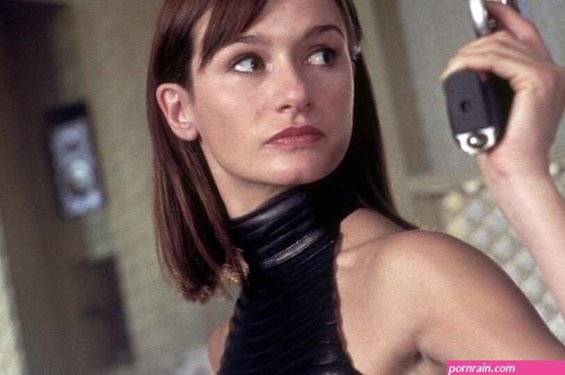 Hot TV Babe Of The Week.Emily Mortimer
