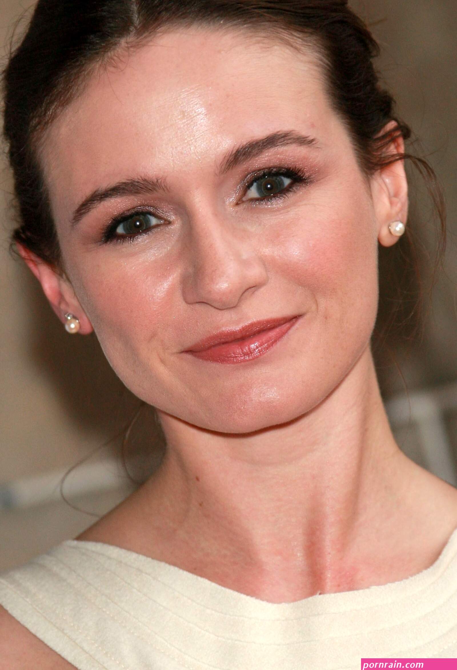 Emily Mortimer Emily mortimer Celebrity skin care Celebrities
