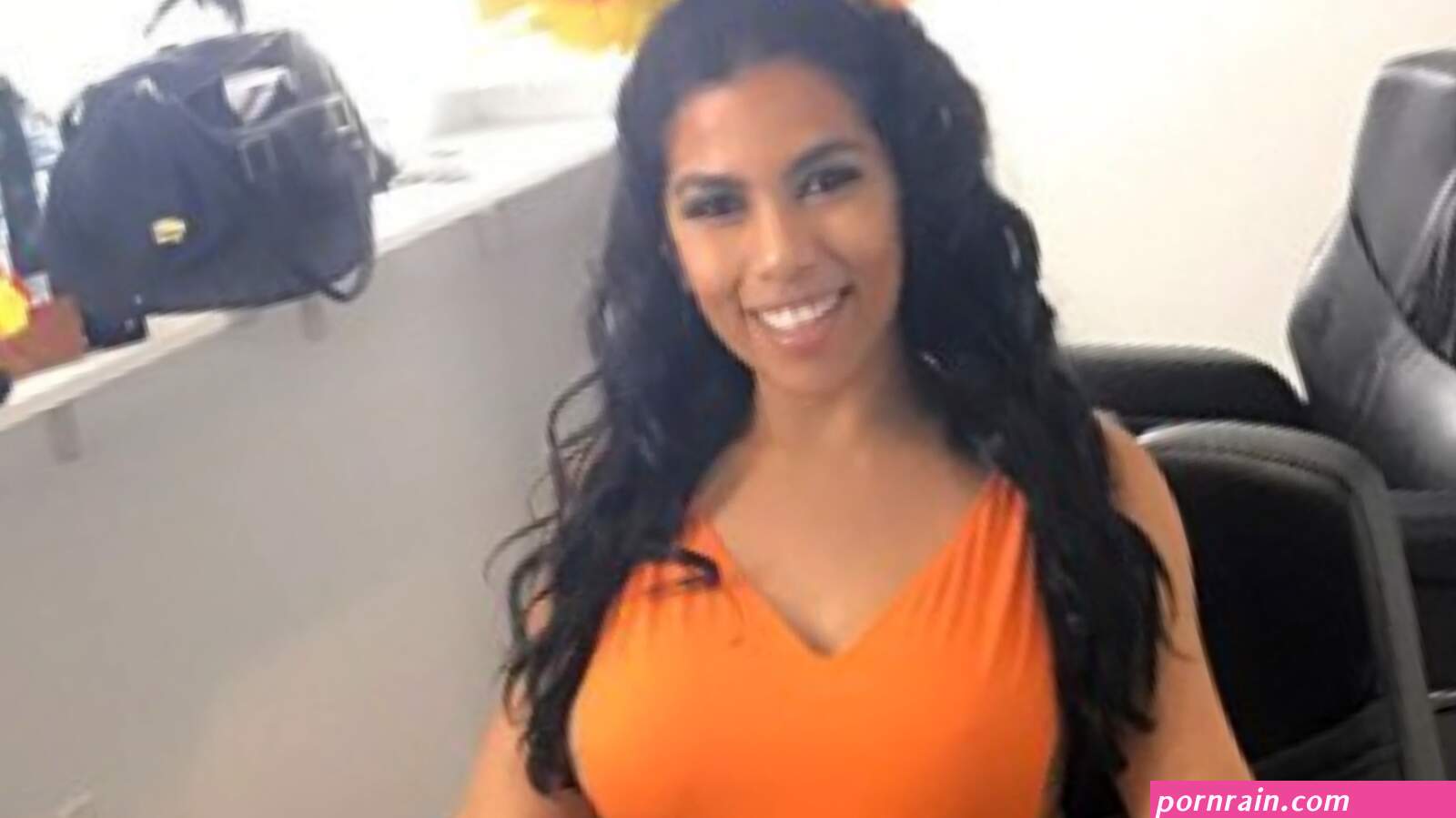 Elizabeth Ruiz -- Hot Shots