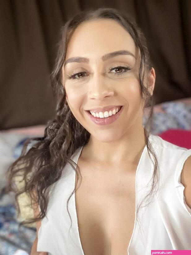 Lilly Hall XxRealLillyhall lilly.hall reallillyhallxx Nude OnlyFans