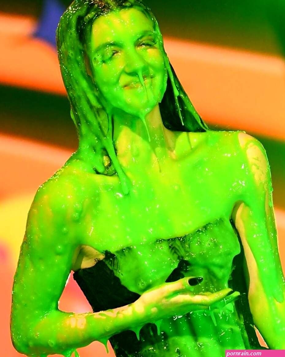 CHARLI DAMELIO at Nickelodeons 2021 Kids Choice Awards in Santa Monica 0313