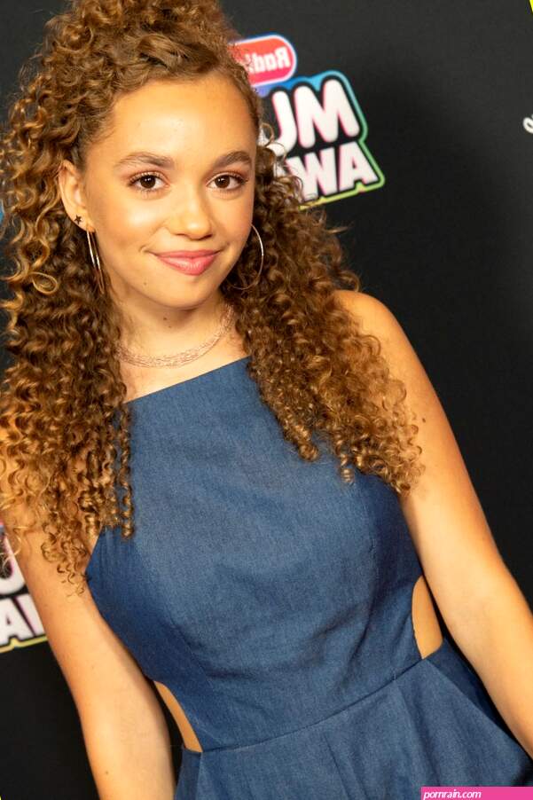 Kayla Maisonet Just Jared Jr