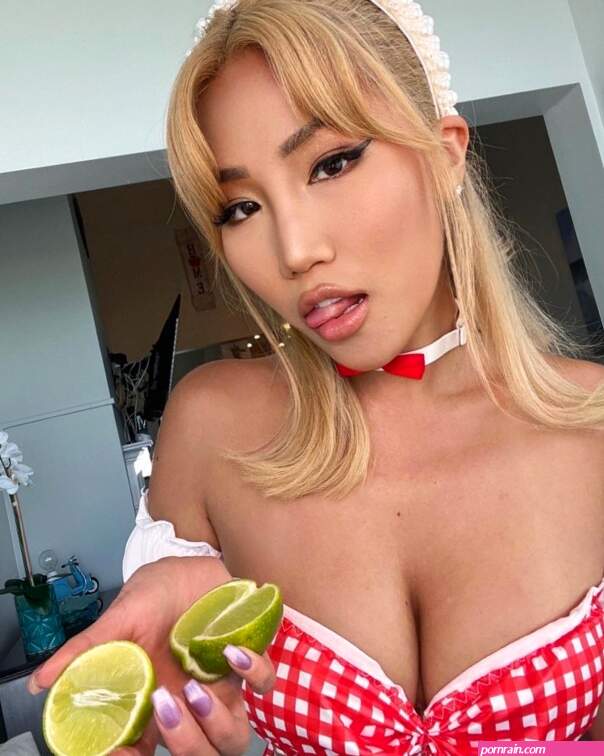 Best of Asian Beauty Jennie Rose
