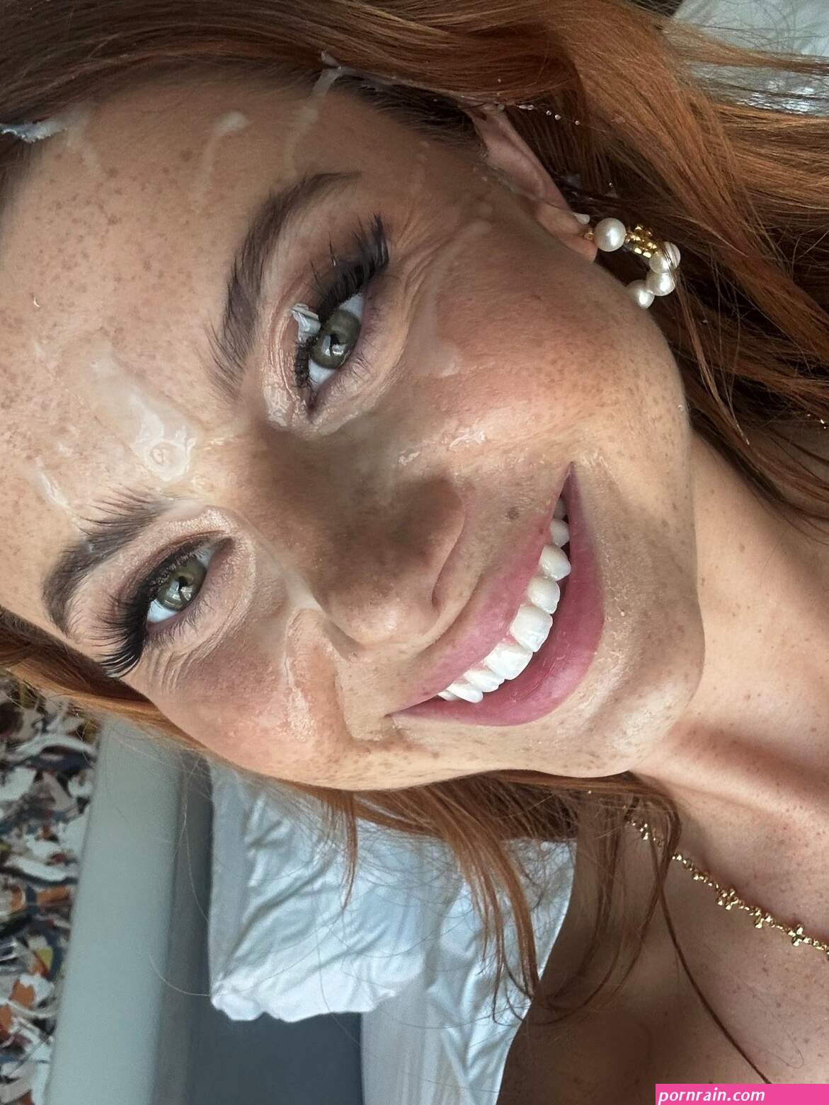 Stella Luxx X: Tsunami incoming JeshbyJesh