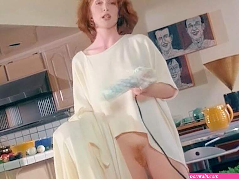 Julianne Moore in Short Cuts