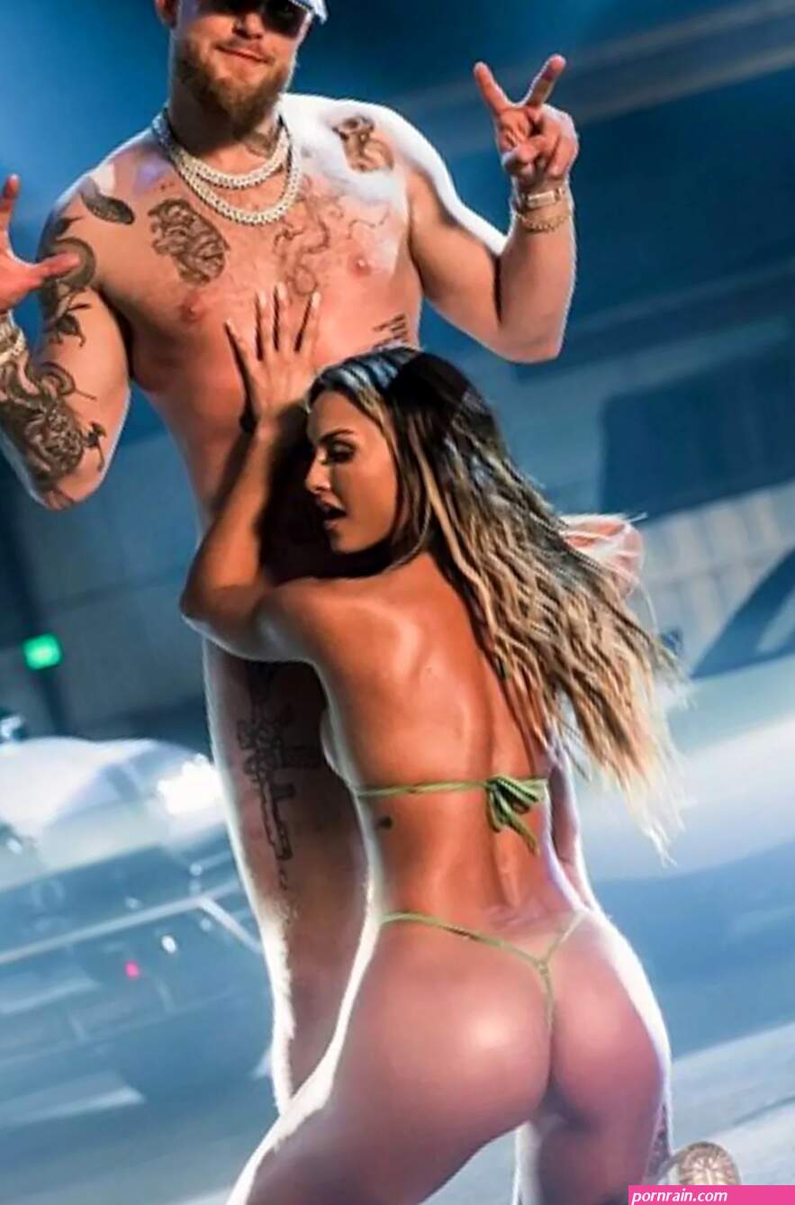 Boxing: Jake Paul and his girlfriend strip down for his 25th birthday