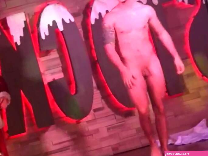 Stripping game: Montreal Naked Strippers 11