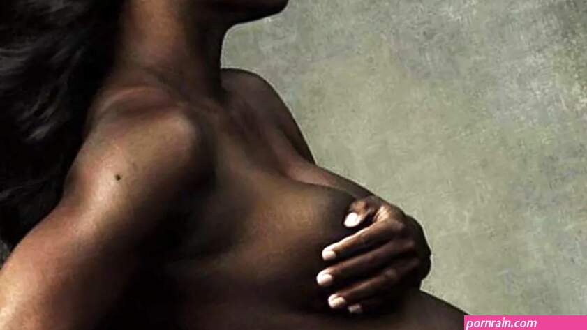 Pregnant Serena Williams poses naked for Vanity Fair cover