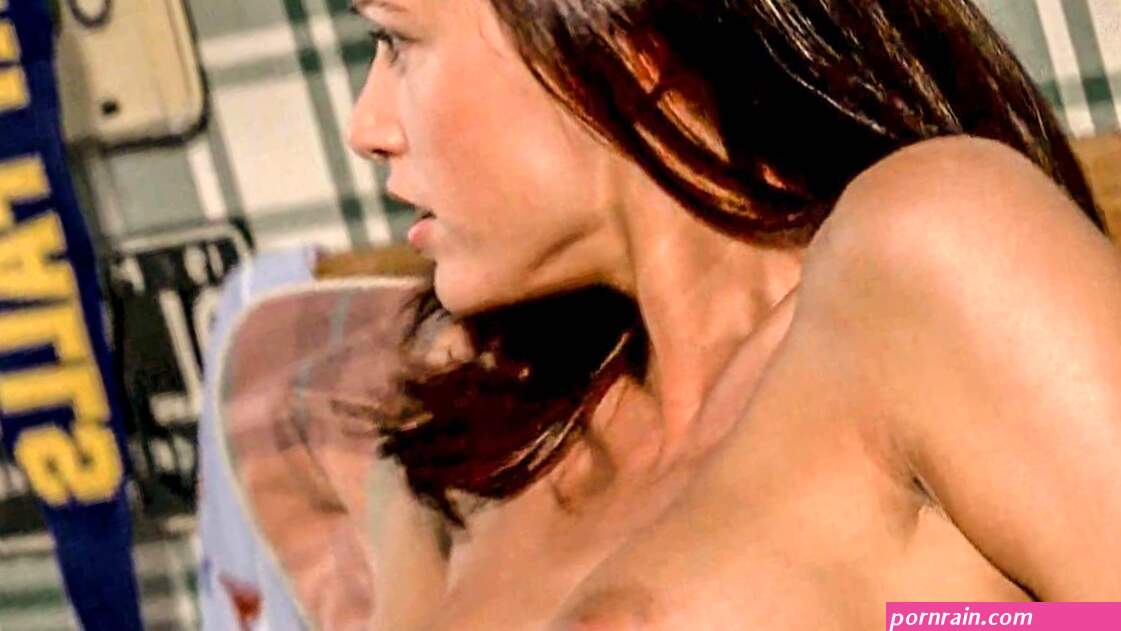 Shannon Elizabeth Nude Pictures. Rating 8.8210