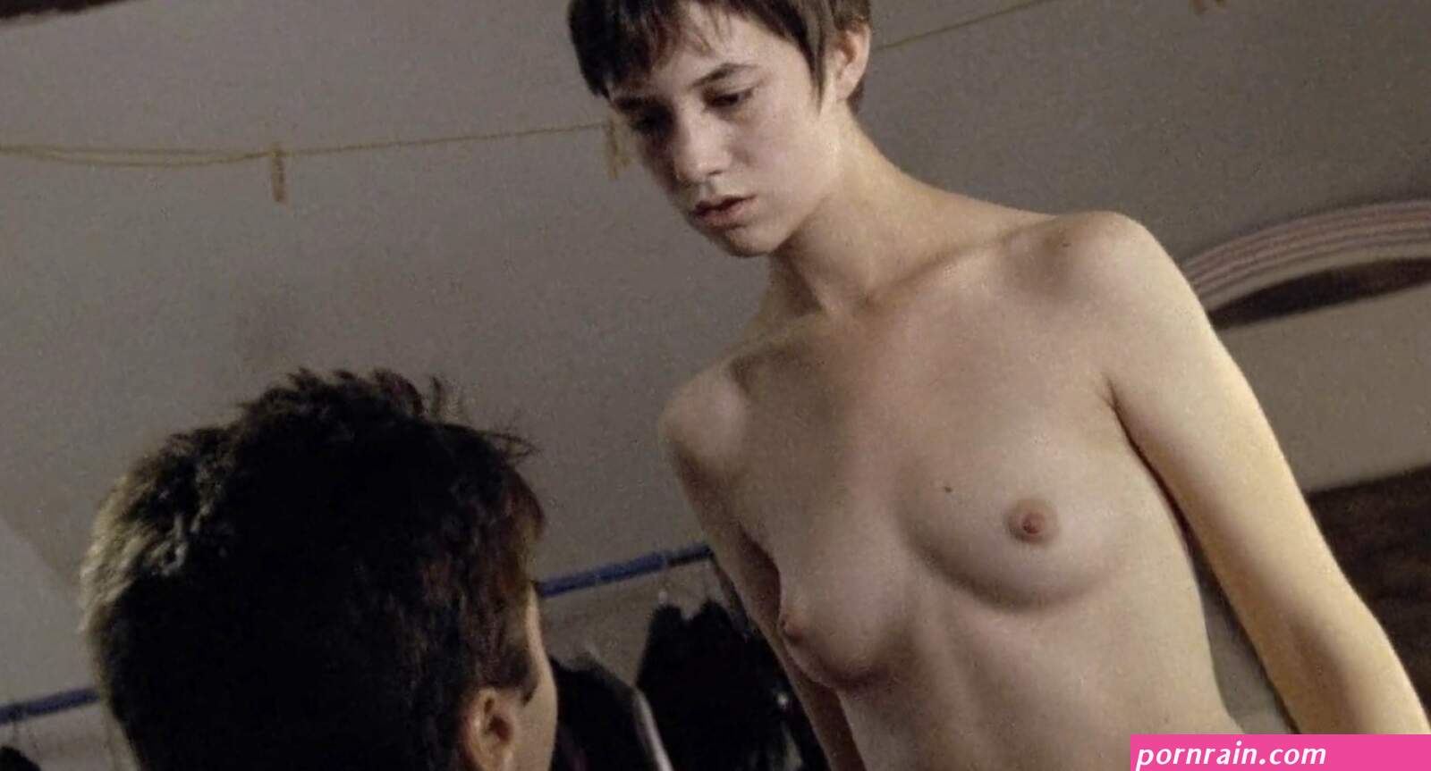 Charlotte Gainsbourg naked at Amoureuse 2011