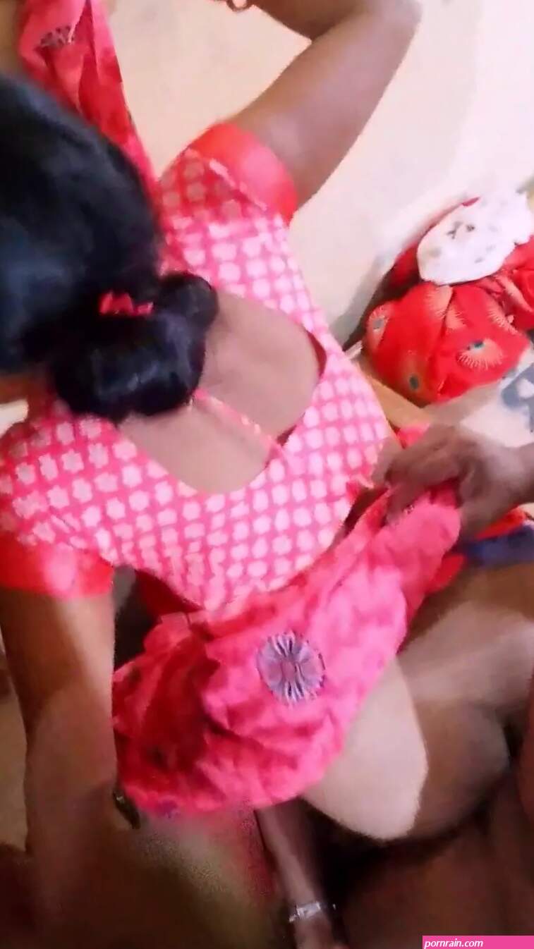 Hot Indian Bhabhi in Pink Saree Blouse gets Hardcore Fucked in Tamil Audio