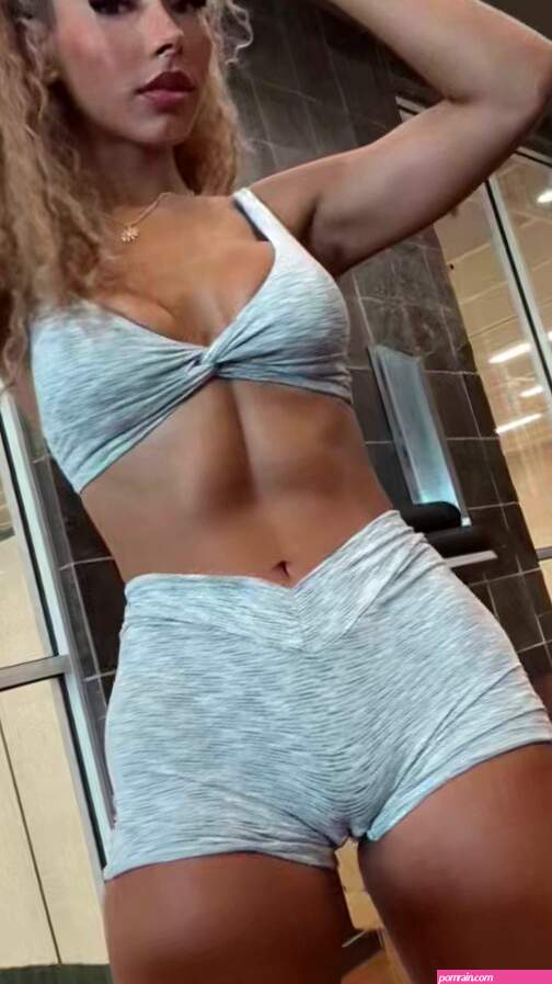 Mia sorety miasorety1 X