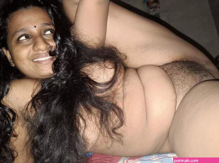 Hot Desi Bhabhi Nude And Sex Photos