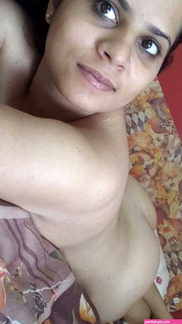 Indian Wife Cheating Nude and Sex Photos