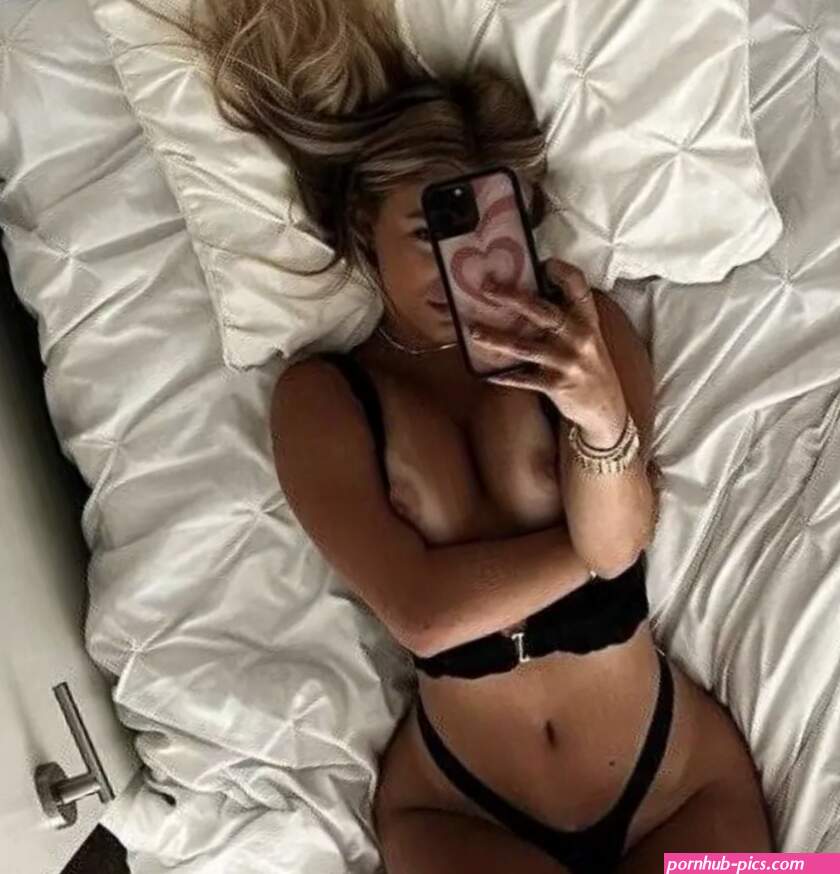 Katie Sigmond Free Nudes Album 11 Pictures