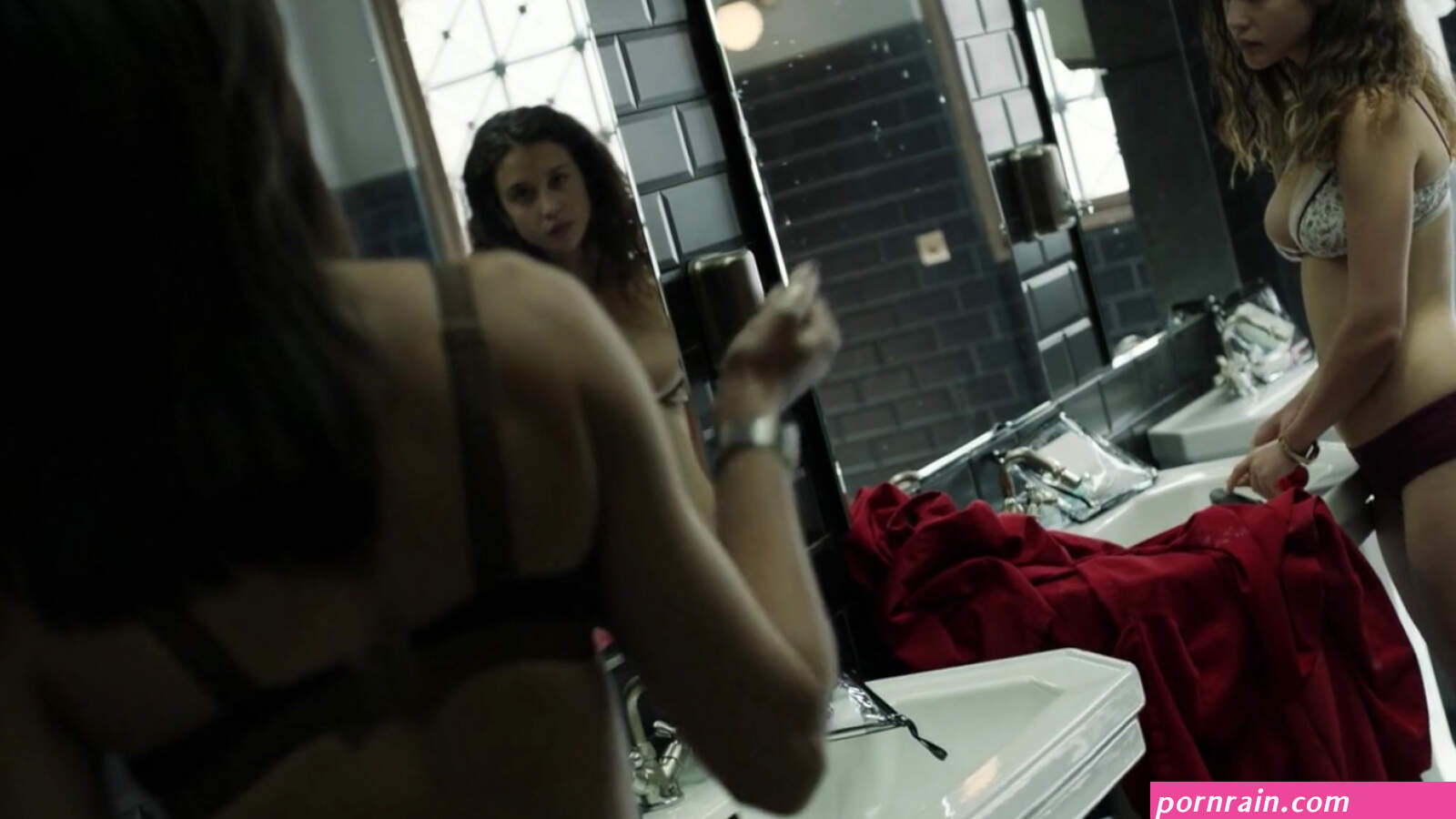 Nude video celebs TV Show Money Heist