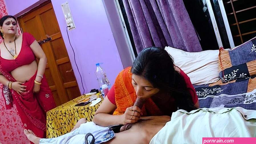 Stepmommy predominates humps desi guy with enslaved in front of son-in-law