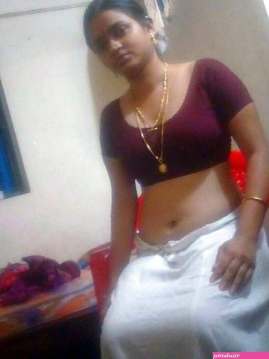 Tamil Mallu Sex Pictures Tamil Aunty Pavadai Photos Hot Pavadai Pictures 235224