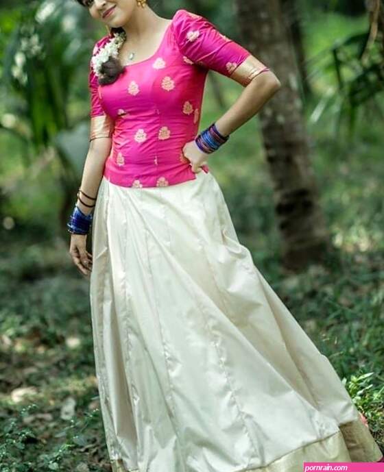 Reasons To Wear A Pattu Pavada This Onam Pinklungi 112000