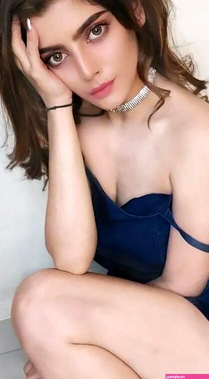 65 hot photos of Sarika Raghwa