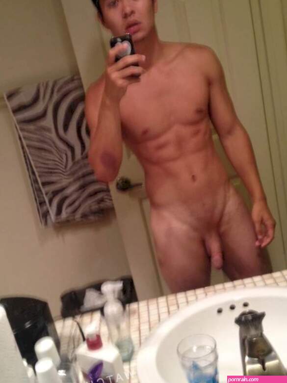 Sexy Asian Men