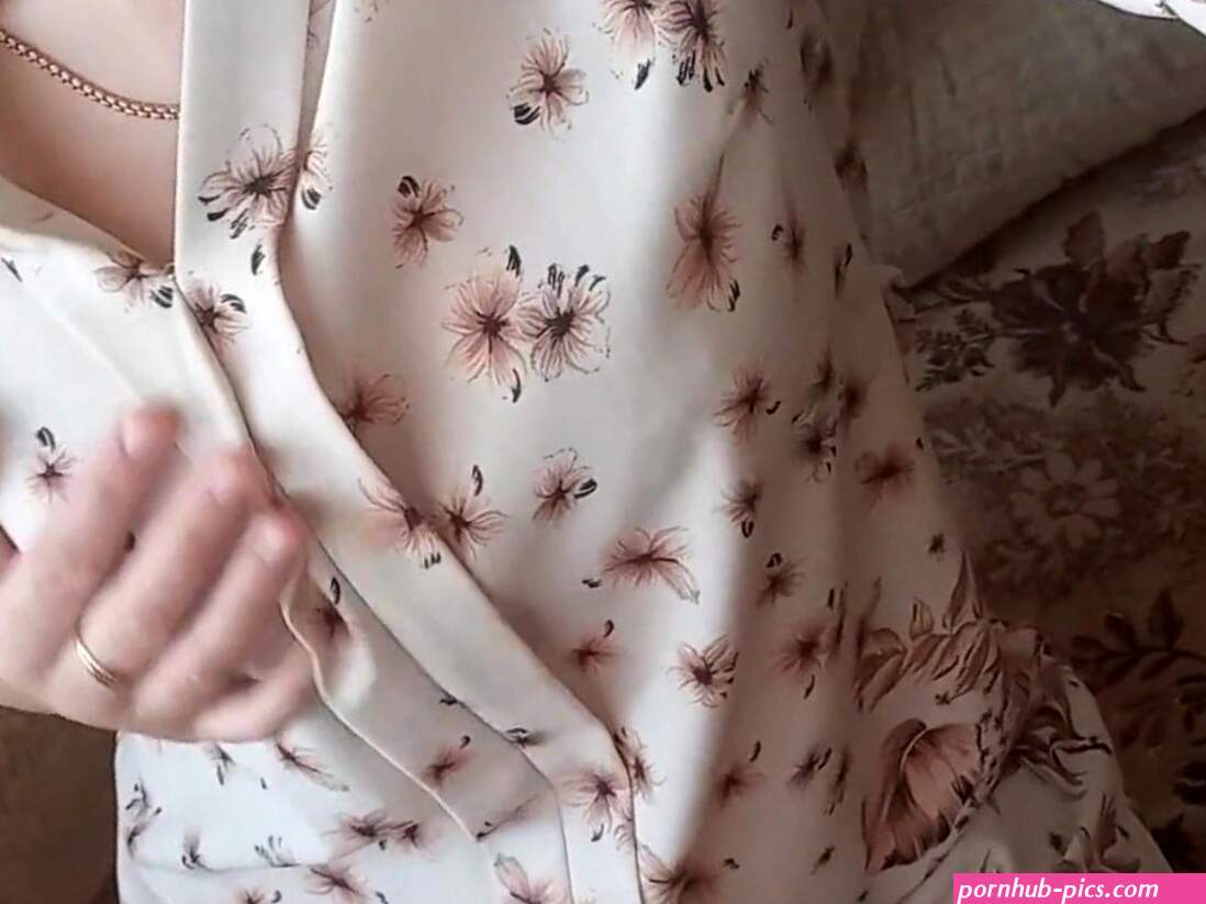 Indian Fucking Aunty In Saree With White Panty