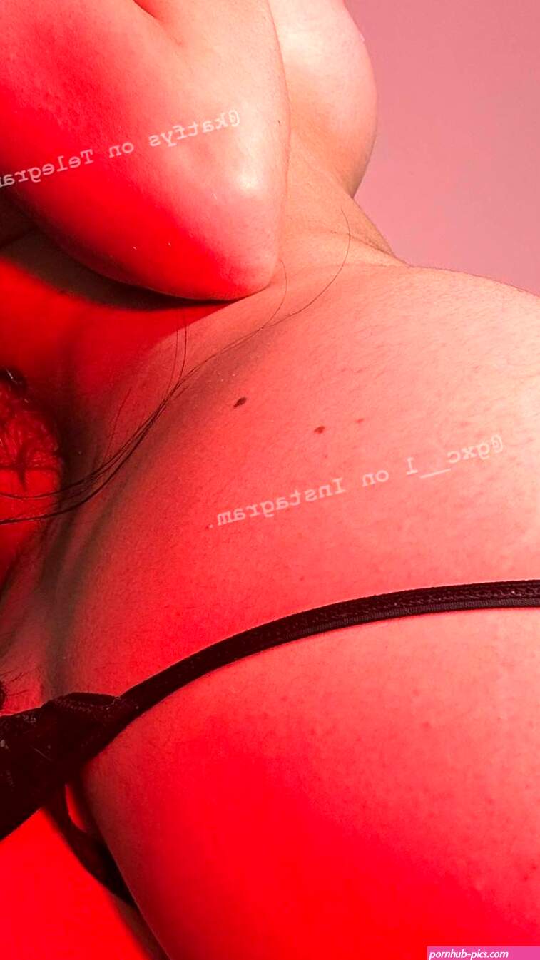 Kaylee4keeps- Taking Backshots
