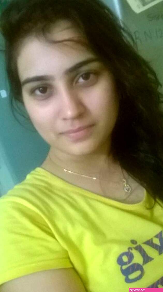 Milky White Punjabi Girl Nude Leaked Pics