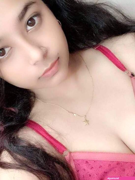 Punjabi Teen Girl Ke Boobs Selfies Leaked