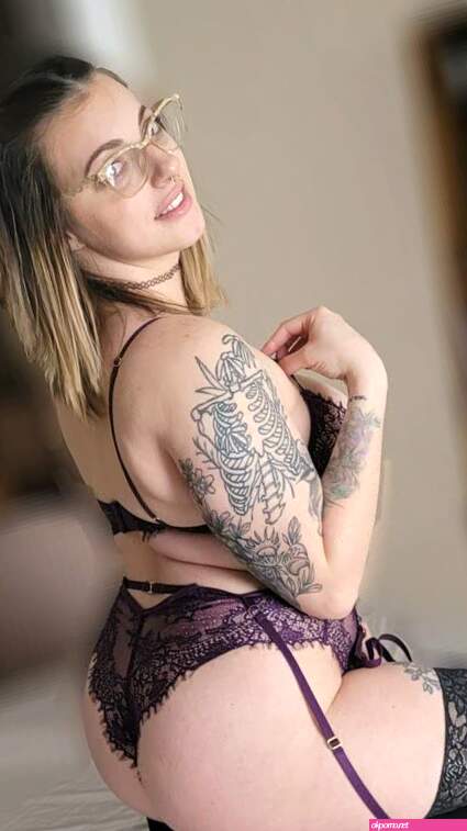 alexxrenee24 Nude Leaks Photo 30
