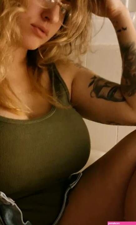 Alexxrenee24 Nude OnlyFans Leak Picture Pkis2DlzpU