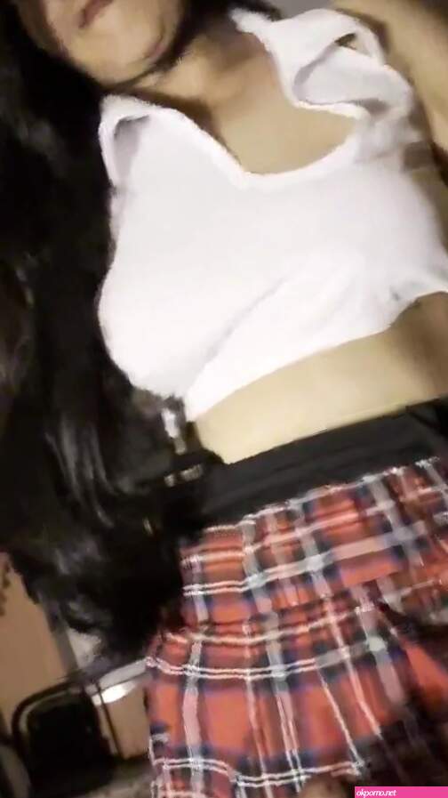 Desi Marathi Bhabhi in Saree: Village Homemade Porn