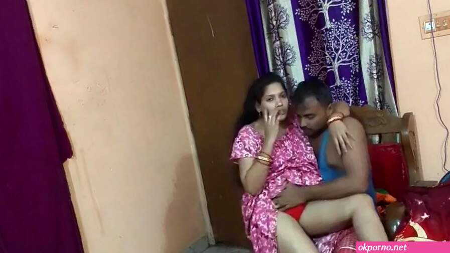 Marathi woman from Desi village started enjoying her lifestyle you had sex with Desi boyfriend drained all the water and husband came to know