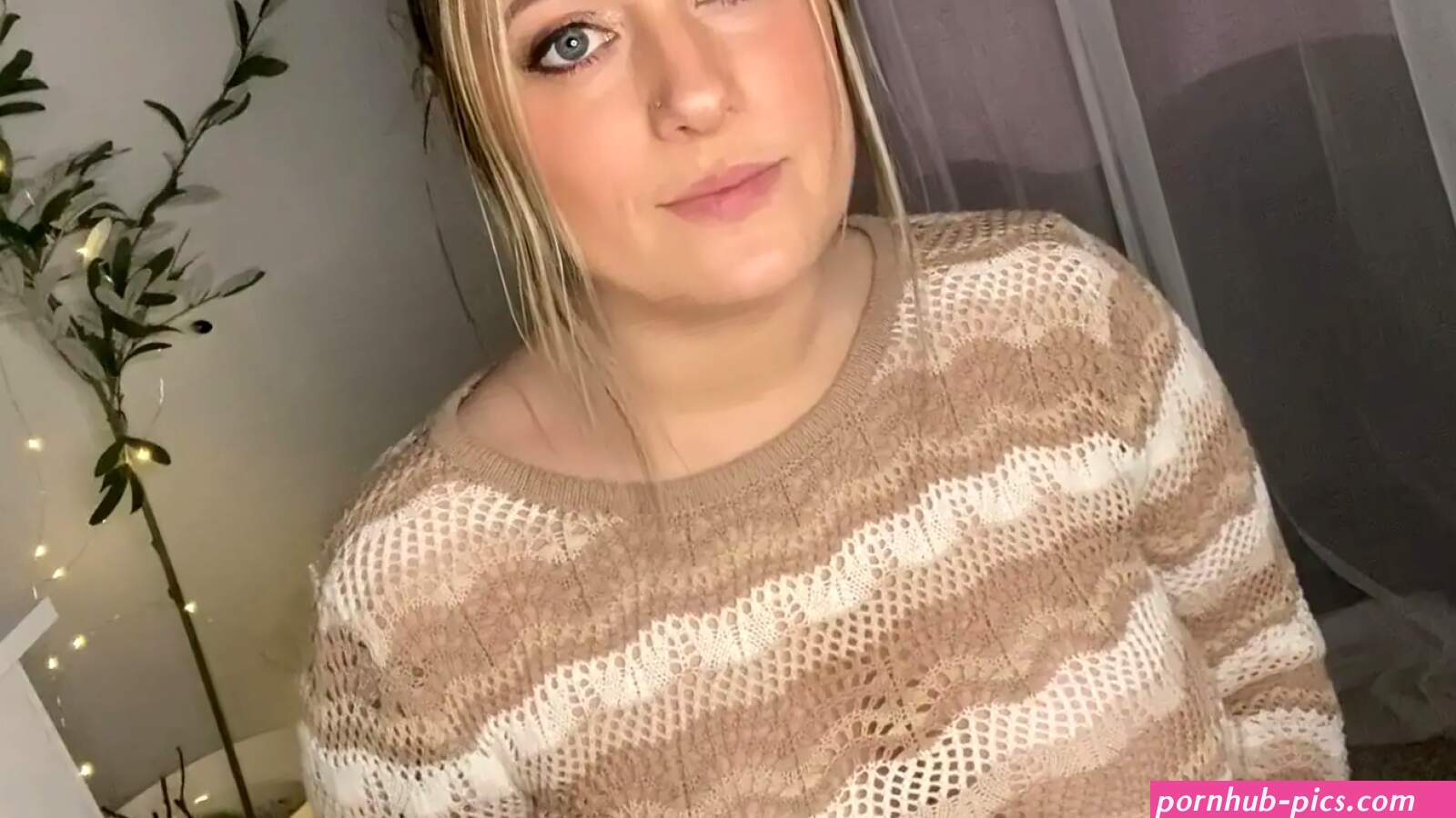 Miss Cassi ASMR Make You Ready For Date