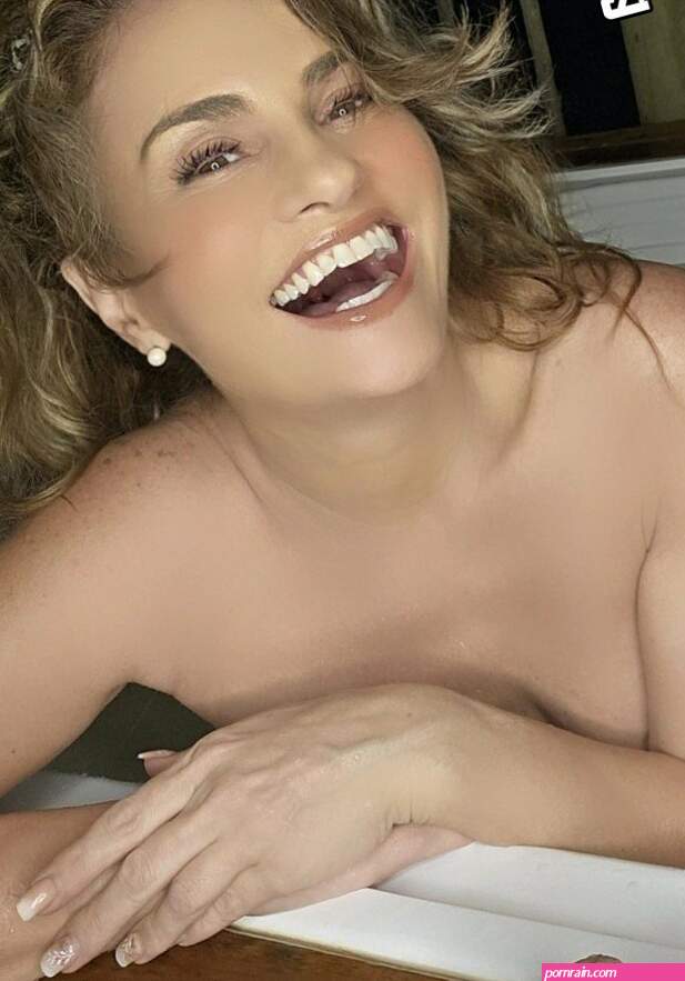 Aura Cristina Geithner Nude OnlyFans Leaks