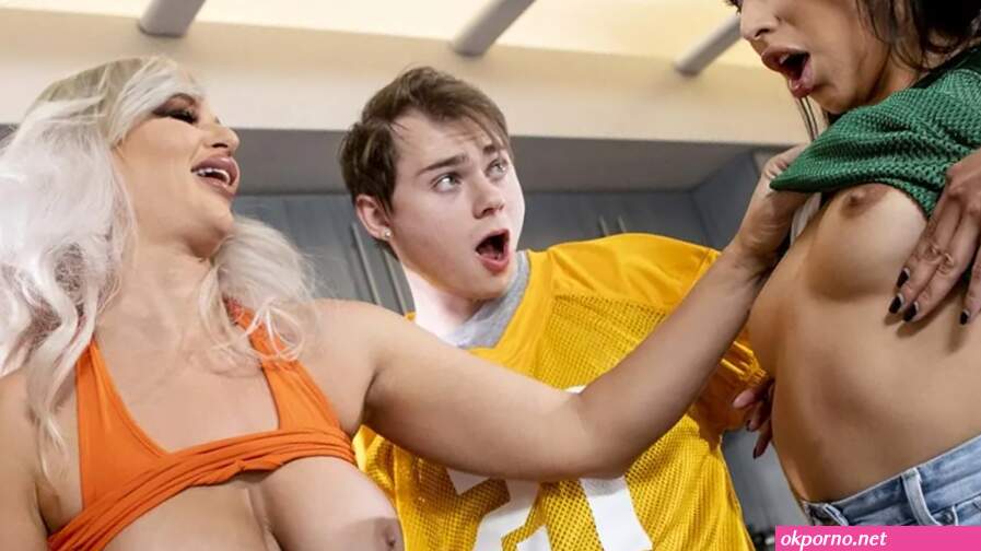 London River in Mom Throws A Football Party!