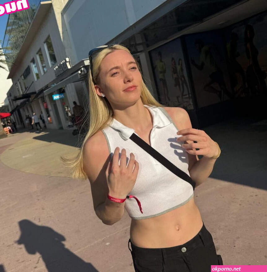 Paige bueckers and azzi leak