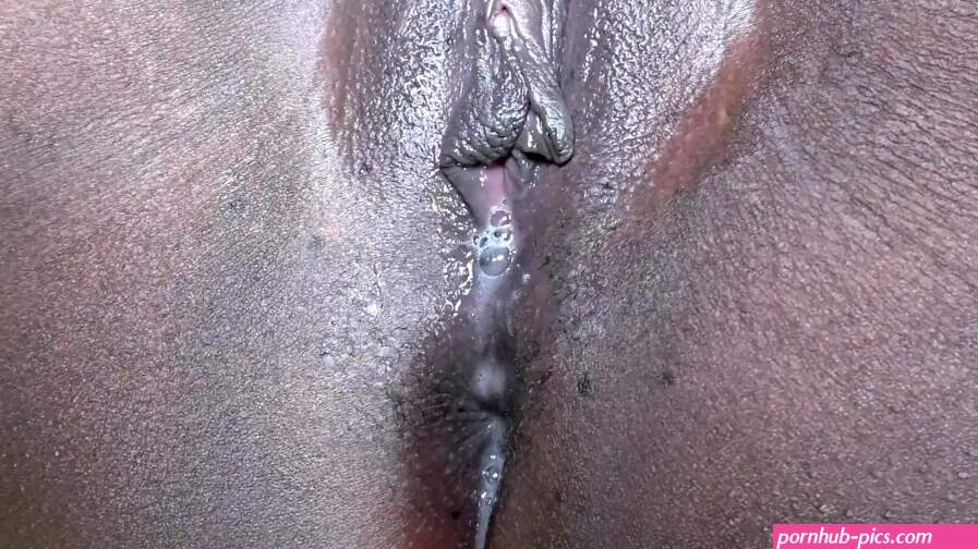 Big white cock impregnates black shaved pussy dripping cum