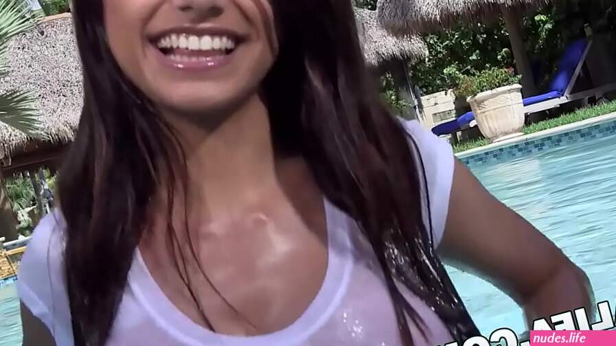 Porn comic 10 AM. Chapter 1. LoseKorntrol Hijab 3DX. Sex comic busty brunette MILF