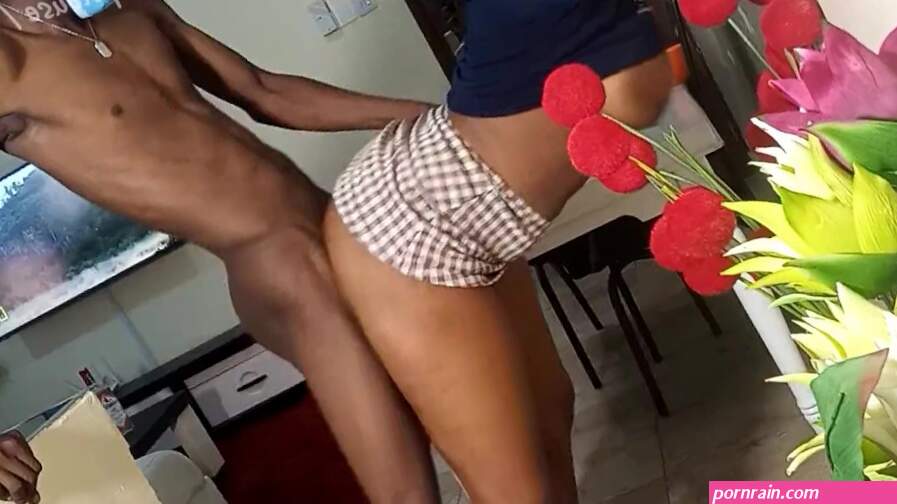 IM ONLY SATISFIED IF SHE CUMS FIRST