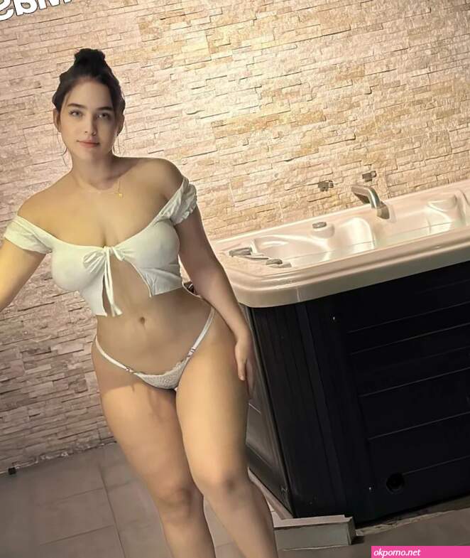 Lioqueen nudes