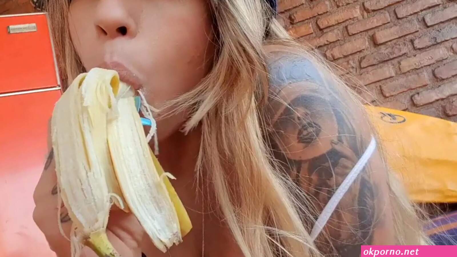 Novinha brasileira se masturbando