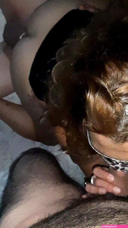 Nuevas fotos caseras participando en un tro con mi esposo y amante