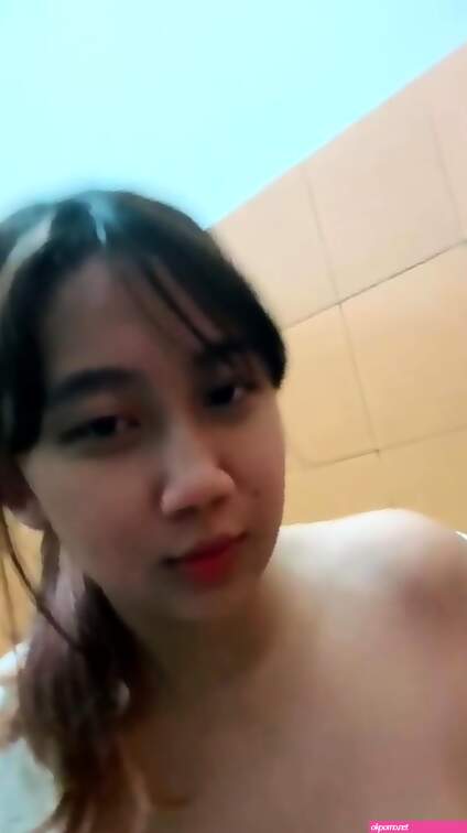 Cyra pamer toket Indonesia 32mnt 239