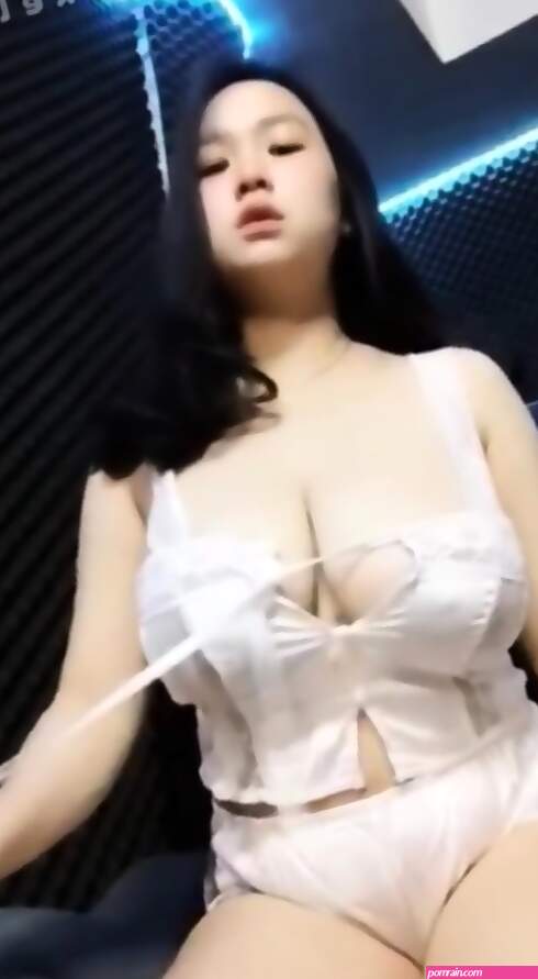 Video bugil seleb tiktok yu ayu mjeyinca Sri ayu tarisa